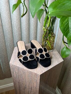 Brenda Zaro Black Silver Embellishment Circle-Accent Women’s Slide Heels Size 39